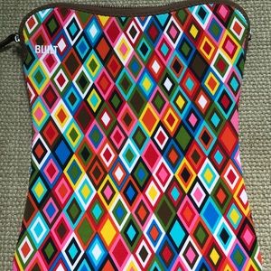 Patterned laptop sleeve